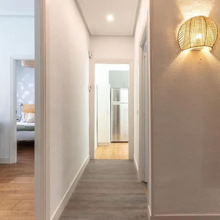 Unamuno, Al Lado Del Casco Viejo