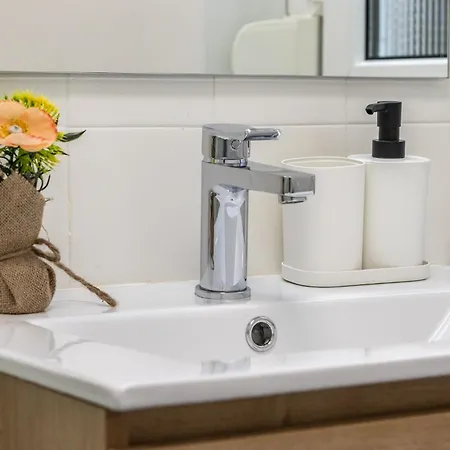 Unamuno, Al Lado Del Casco Viejo * Bilbao