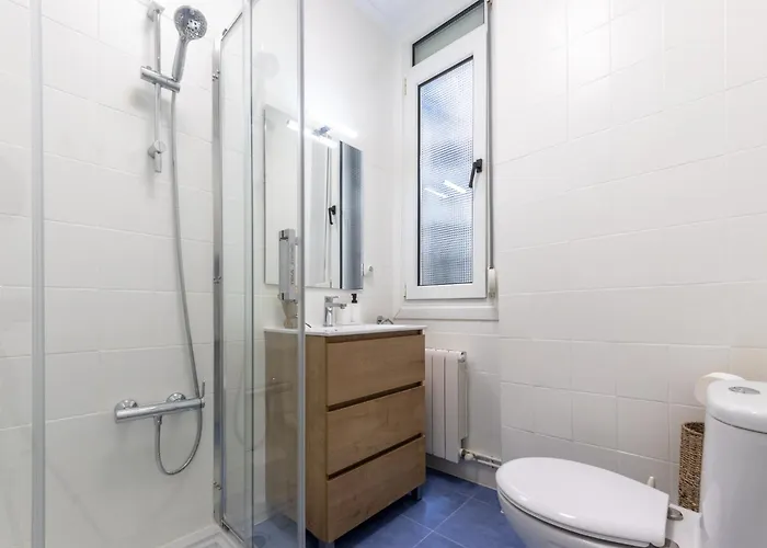 Unamuno, Al Lado Del Casco Viejo